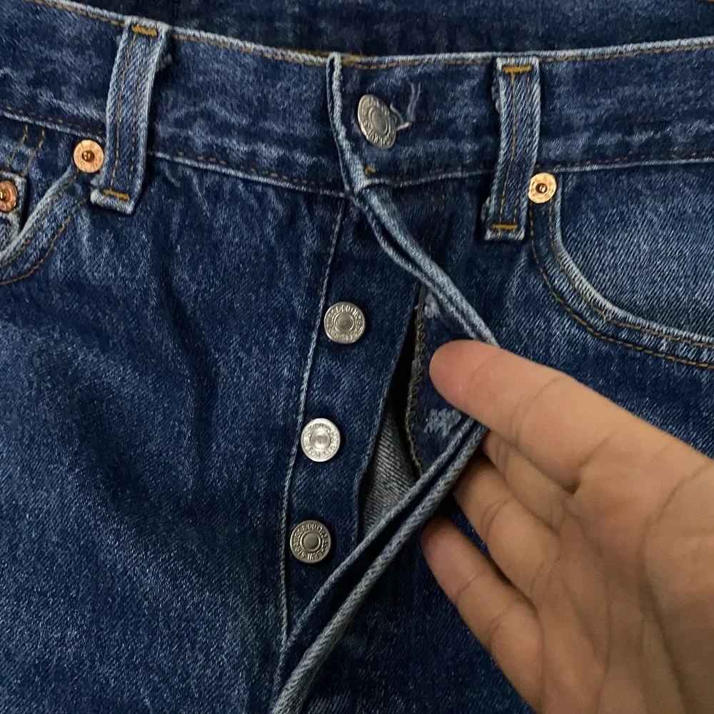 Vintage 80s Levis 501xx Jeans FITS 30x30 Button Fly Medium Wash Blue Made in USA